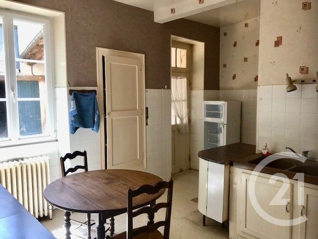 Maison &agrave; vendre - 11 pi&egrave;ces - 233,23 m2 - Blet - 18 - CENTRE