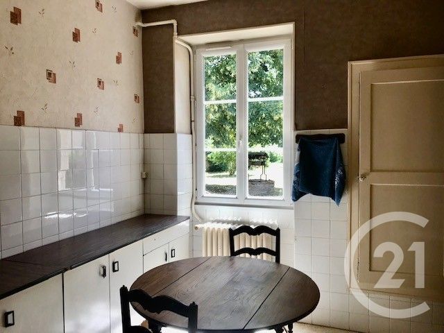 Maison &agrave; vendre - 11 pi&egrave;ces - 233,23 m2 - Blet - 18 - CENTRE