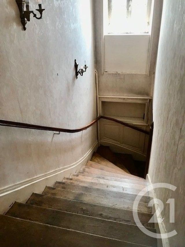 Maison &agrave; vendre - 11 pi&egrave;ces - 233,23 m2 - Blet - 18 - CENTRE