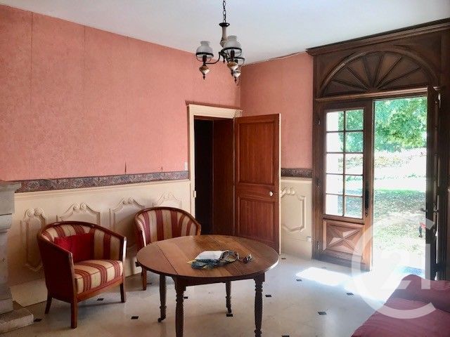 Maison &agrave; vendre - 11 pi&egrave;ces - 233,23 m2 - Blet - 18 - CENTRE