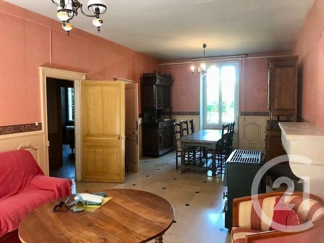 Maison &agrave; vendre - 11 pi&egrave;ces - 233,23 m2 - Blet - 18 - CENTRE