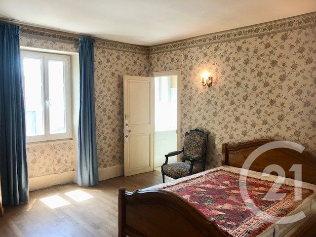 Maison &agrave; vendre - 11 pi&egrave;ces - 233,23 m2 - Blet - 18 - CENTRE
