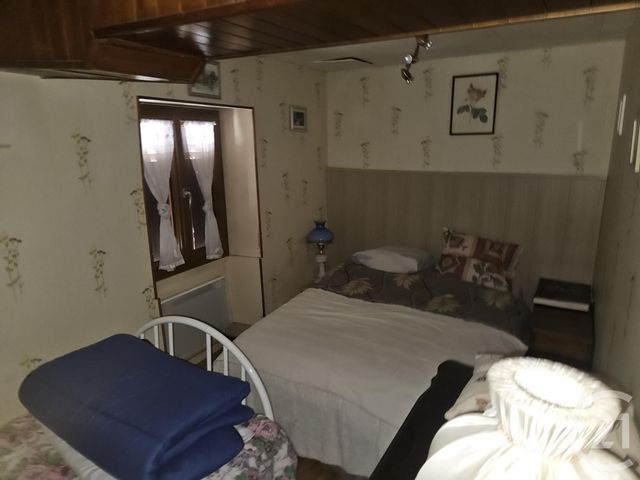 Maison &agrave; vendre - 3 pi&egrave;ces - 60 m2 - St Pierre Le Moutier - 58 - BOURGOGNE
