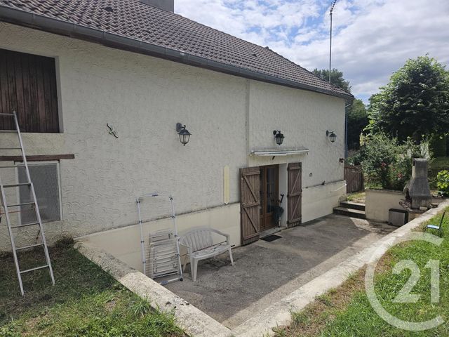 Maison &agrave; vendre - 3 pi&egrave;ces - 60 m2 - St Pierre Le Moutier - 58 - BOURGOGNE