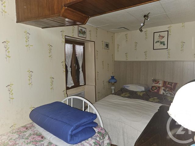 Maison &agrave; vendre - 3 pi&egrave;ces - 60 m2 - St Pierre Le Moutier - 58 - BOURGOGNE