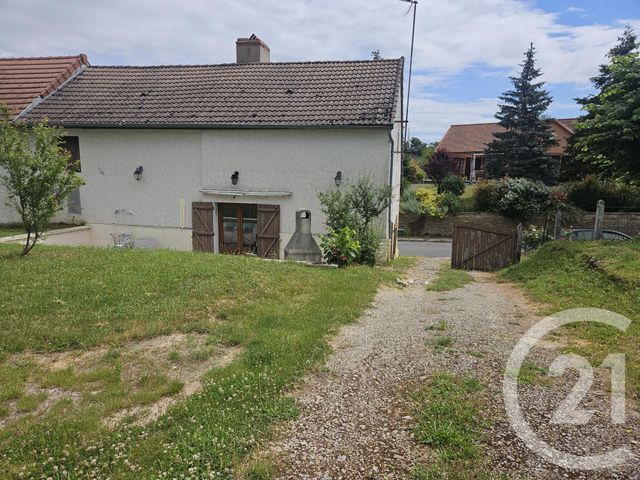 Maison &agrave; vendre - 3 pi&egrave;ces - 60 m2 - St Pierre Le Moutier - 58 - BOURGOGNE