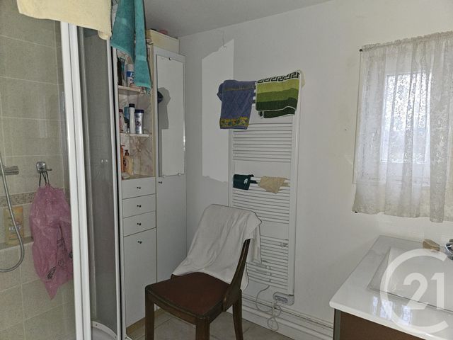 Maison &agrave; vendre - 4 pi&egrave;ces - 82 m2 - St Pierre Le Moutier - 58 - BOURGOGNE