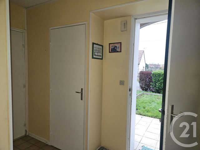 Maison &agrave; vendre - 4 pi&egrave;ces - 82 m2 - St Pierre Le Moutier - 58 - BOURGOGNE