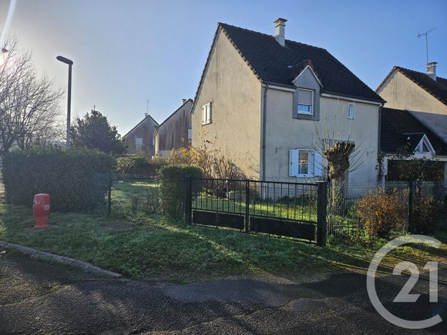 Maison &agrave; vendre - 4 pi&egrave;ces - 82 m2 - St Pierre Le Moutier - 58 - BOURGOGNE