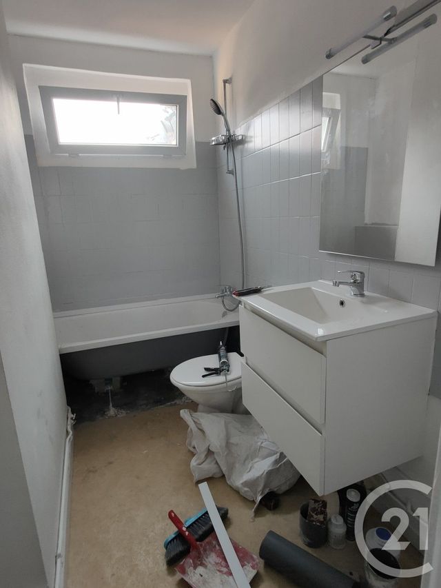 Maison &agrave; vendre - 8 pi&egrave;ces - 169,98 m2 - Sancoins - 18 - CENTRE