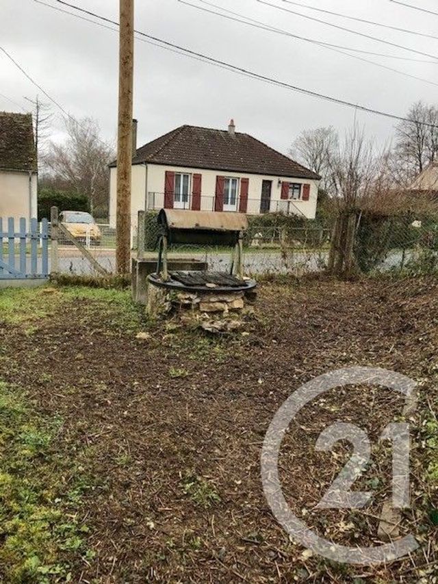 Maison &agrave; vendre - 4 pi&egrave;ces - 93,34 m2 - La Chapelle Hugon - 18 - CENTRE