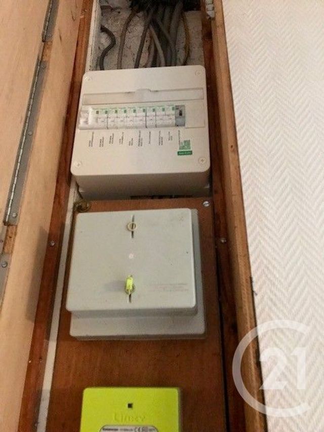 Maison &agrave; vendre - 2 pi&egrave;ces - 81,36 m2 - Charly - 18 - CENTRE