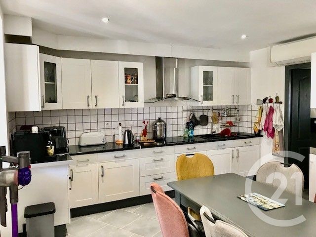 Maison &agrave; vendre - 3 pi&egrave;ces - 113,11 m2 - La Chapelle Hugon - 18 - CENTRE