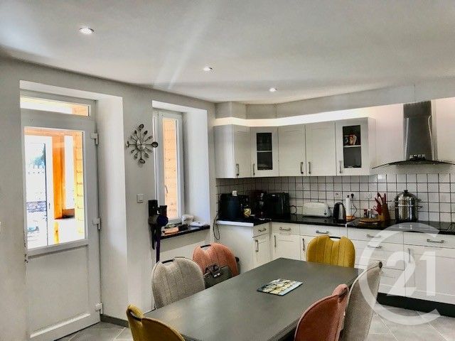 Maison &agrave; vendre - 3 pi&egrave;ces - 113,11 m2 - La Chapelle Hugon - 18 - CENTRE