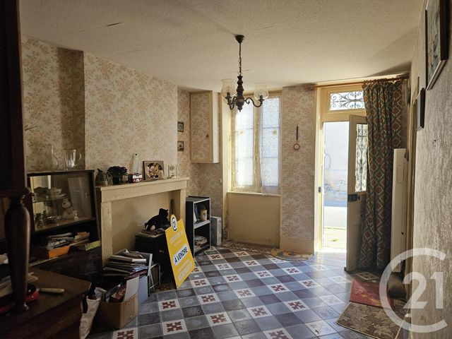Maison &agrave; vendre - 4 pi&egrave;ces - 103 m2 - St Pierre Le Moutier - 58 - BOURGOGNE