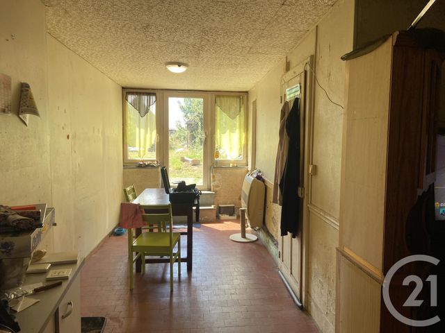 Maison &agrave; vendre - 2 pi&egrave;ces - 46 m2 - St Pierre Le Moutier - 58 - BOURGOGNE