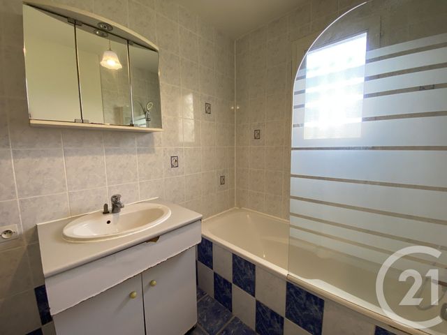 Maison &agrave; vendre - 4 pi&egrave;ces - 90 m2 - La Guerche Sur L Aubois - 18 - CENTRE