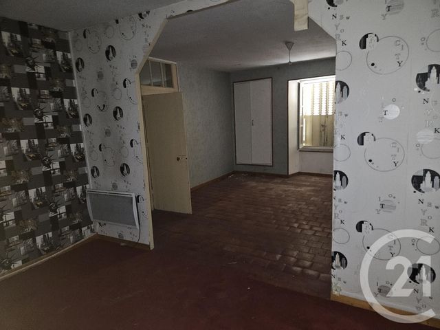 Maison &agrave; vendre - 3 pi&egrave;ces - 113 m2 - St Pierre Le Moutier - 58 - BOURGOGNE
