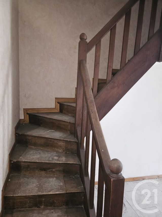 Maison &agrave; vendre - 3 pi&egrave;ces - 113 m2 - St Pierre Le Moutier - 58 - BOURGOGNE