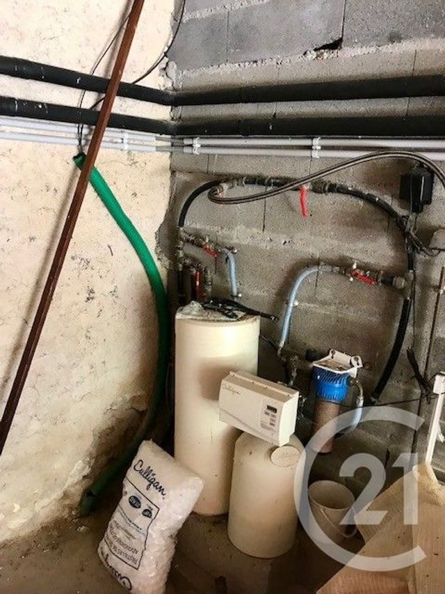 Maison &agrave; vendre - 6 pi&egrave;ces - 229,59 m2 - Le Chautay - 18 - CENTRE