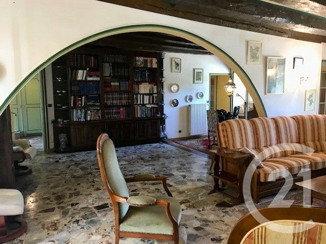 Maison &agrave; vendre - 6 pi&egrave;ces - 229,59 m2 - Le Chautay - 18 - CENTRE
