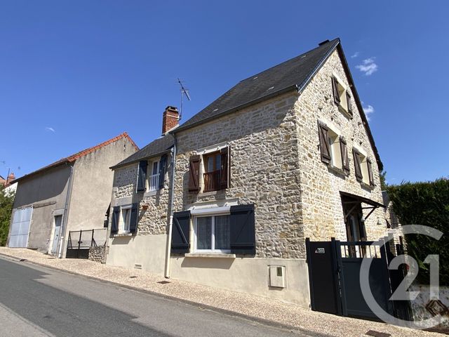 Maison à vendre ST PARIZE LE CHATEL