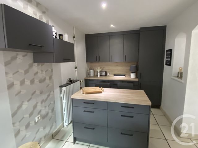 Maison &agrave; vendre - 6 pi&egrave;ces - 101 m2 - La Guerche Sur L Aubois - 18 - CENTRE