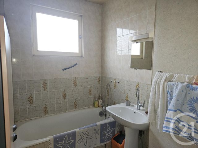 Maison &agrave; vendre - 5 pi&egrave;ces - 105 m2 - St Pierre Le Moutier - 58 - BOURGOGNE