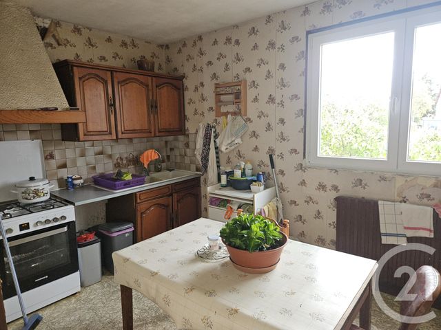 Maison &agrave; vendre - 5 pi&egrave;ces - 105 m2 - St Pierre Le Moutier - 58 - BOURGOGNE