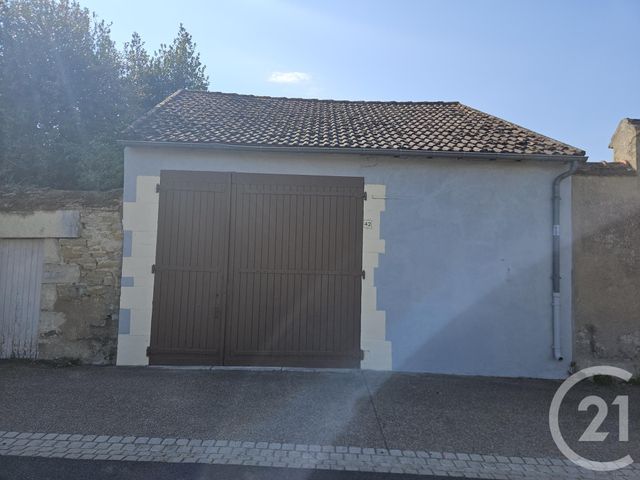 Maison &agrave; vendre - 5 pi&egrave;ces - 187 m2 - St Pierre Le Moutier - 58 - BOURGOGNE