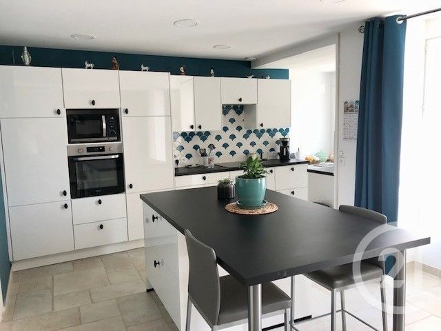 Maison &agrave; vendre - 4 pi&egrave;ces - 112 m2 - Blet - 18 - CENTRE
