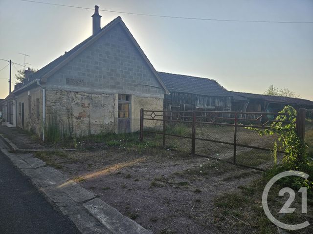 Maison à vendre - 2 pièces - 55 m2 - Neuvy Le Barrois - 18 - CENTRE