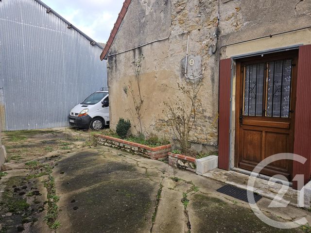 Maison &agrave; vendre - 3 pi&egrave;ces - 122 m2 - St Pierre Le Moutier - 58 - BOURGOGNE