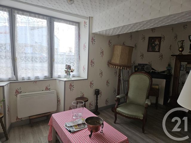 Maison &agrave; vendre - 3 pi&egrave;ces - 122 m2 - St Pierre Le Moutier - 58 - BOURGOGNE