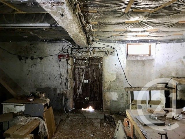 Maison à vendre - 3 pièces - 146,55 m2 - Ignol - 18 - CENTRE