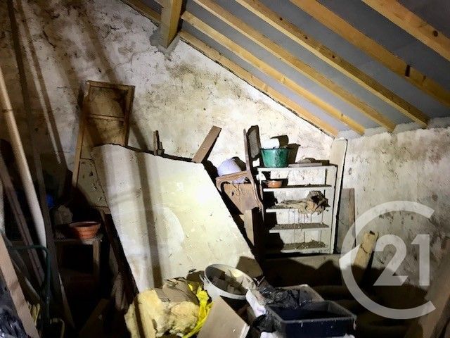 Maison à vendre - 3 pièces - 146,55 m2 - Ignol - 18 - CENTRE