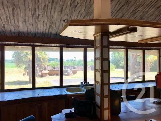 Maison à vendre - 3 pièces - 146,55 m2 - Ignol - 18 - CENTRE