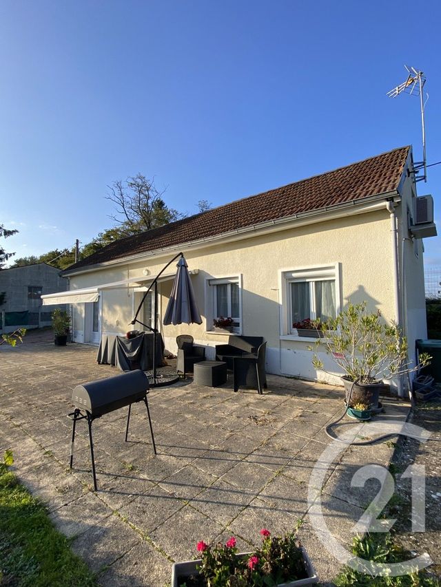 Maison &agrave; vendre - 3 pi&egrave;ces - 72 m2 - La Guerche Sur L Aubois - 18 - CENTRE