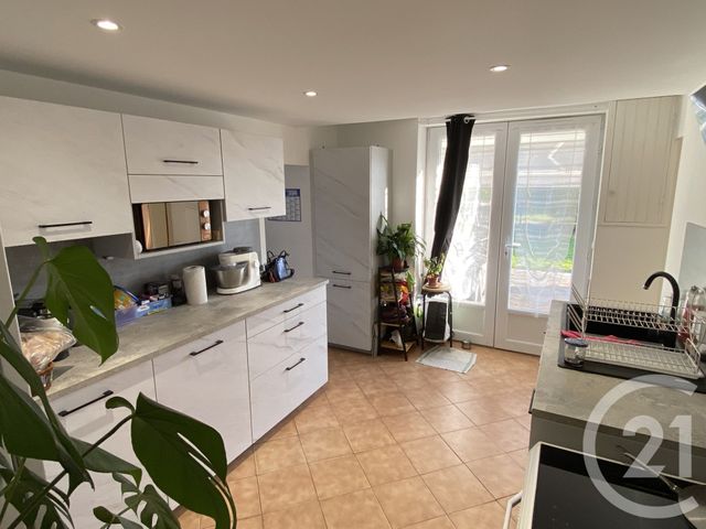 Maison &agrave; vendre - 3 pi&egrave;ces - 72 m2 - La Guerche Sur L Aubois - 18 - CENTRE