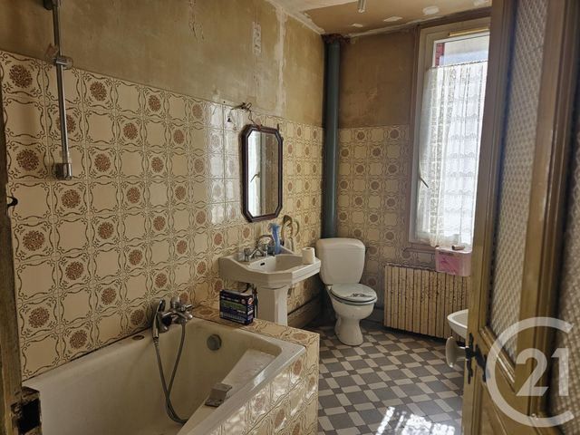 Maison &agrave; vendre - 4 pi&egrave;ces - 130 m2 - Le Veurdre - 03 - AUVERGNE