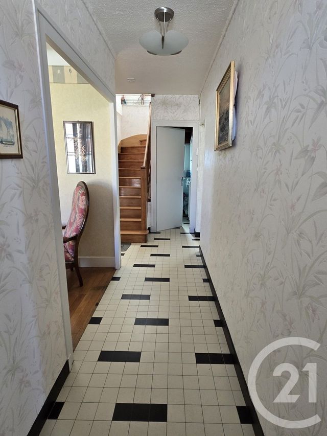 Maison &agrave; vendre - 6 pi&egrave;ces - 116,67 m2 - Sancoins - 18 - CENTRE