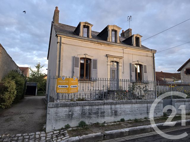 Maison &agrave; vendre - 8 pi&egrave;ces - 166 m2 - Sancoins - 18 - CENTRE