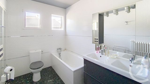 Maison &agrave; vendre - 7 pi&egrave;ces - 178,55 m2 - St Jouan Des Guerets - 35 - BRETAGNE