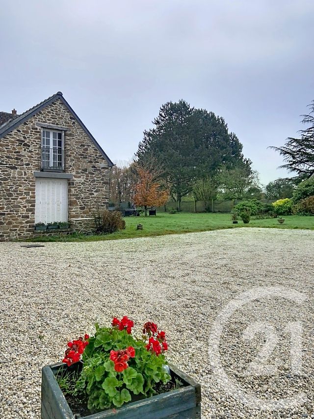 Maison à vendre - 10 pièces - 388,48 m2 - St Pierre De Plesguen - 35 - BRETAGNE