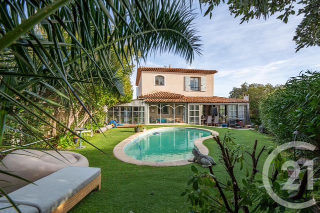 Maison &agrave; vendre - 7 pi&egrave;ces - 331 m2 - Ste Maxime - 83 - PROVENCE-ALPES-COTE-D-AZUR