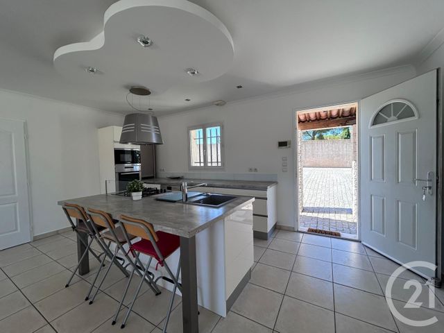 Maison &agrave; vendre - 4 pi&egrave;ces - 100 m2 - Roquebrune Sur Argens - 83 - PROVENCE-ALPES-COTE-D-AZUR