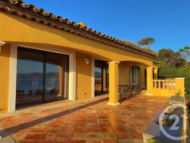 Maison à vendre - 10 pièces - 245,26 m2 - Ste Maxime - 83 - PROVENCE-ALPES-COTE-D-AZUR