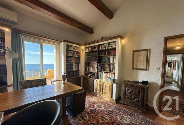 Maison à vendre - 10 pièces - 245,26 m2 - Ste Maxime - 83 - PROVENCE-ALPES-COTE-D-AZUR