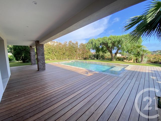 Maison &agrave; vendre - 7 pi&egrave;ces - 238 m2 - Les Issambres - 83 - PROVENCE-ALPES-COTE-D-AZUR