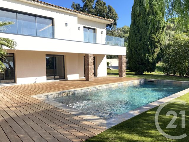 Maison &agrave; vendre - 7 pi&egrave;ces - 238 m2 - Les Issambres - 83 - PROVENCE-ALPES-COTE-D-AZUR